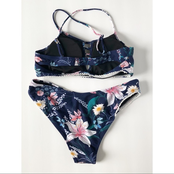 CUPSHE Navy Floral Cutout Bikini Size L - Picture 2 of 12